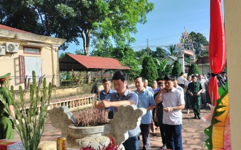 xã Lam Sơn tổ chức lễ dâng hương kỷ niệm 77 năm ngày Thương binh liệt sỹ
